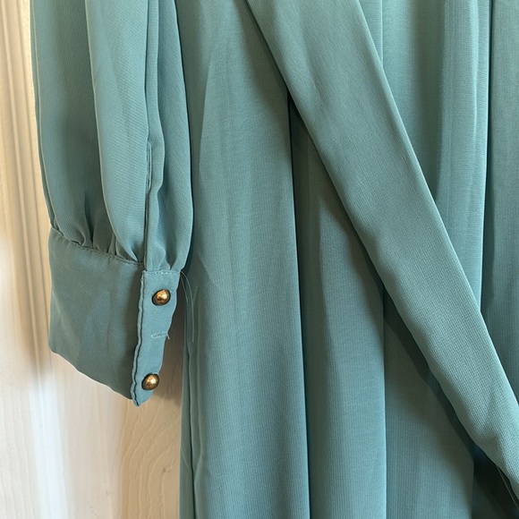 Long, blue, sheer material blue dress - Picture 2 of 3